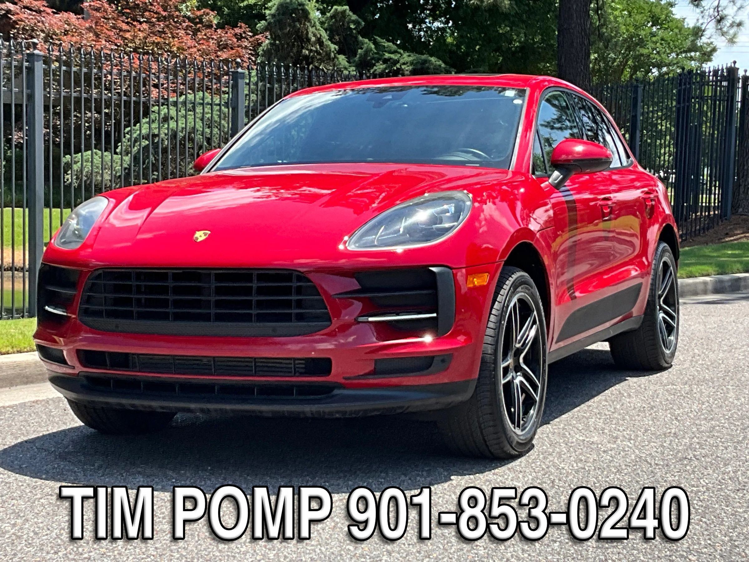 Used 2020 Porsche Macan w/ Premium Package Plus AWD/4WD image 2