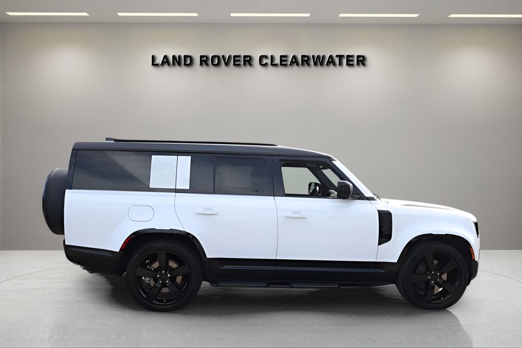 New 2026 Land Rover Defender 130 X-Dynamic SE AWD/4WD image 6