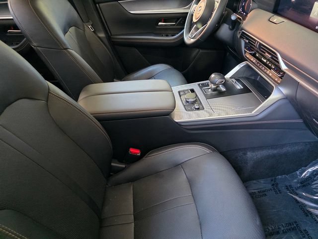 Certified 2025 MAZDA CX-70 Plug-In Hybrid w/ Premium Pkg AWD/4WD image 16