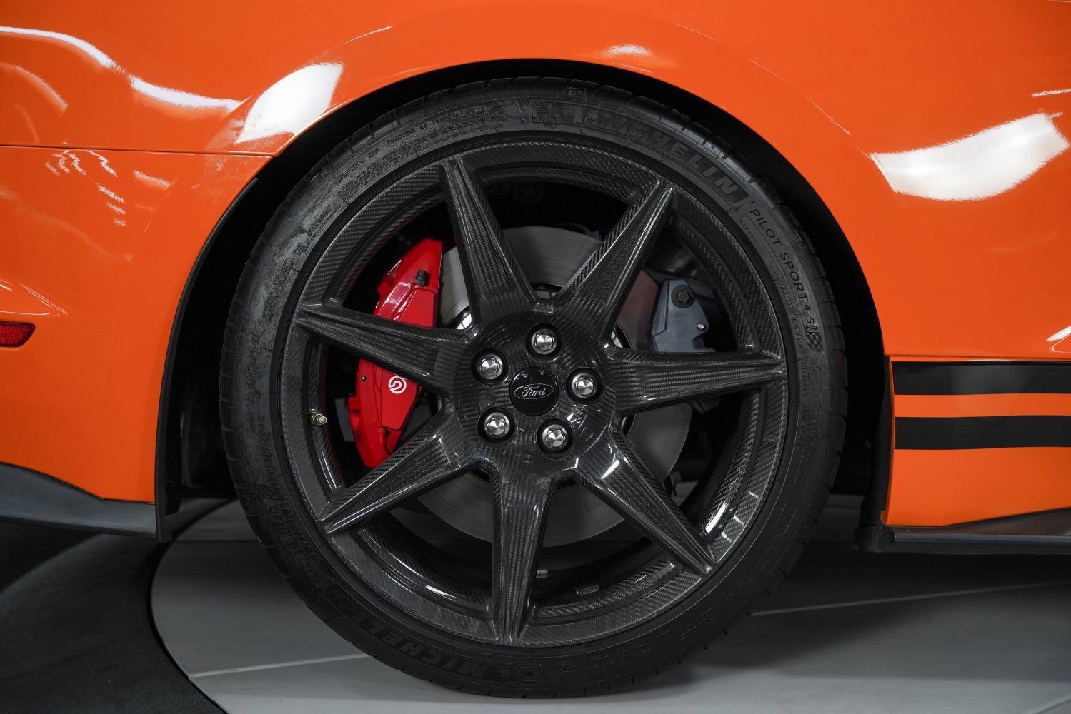Used 2020 Ford Mustang Shelby GT500 w/ Carbon Fiber Track Pack image 30