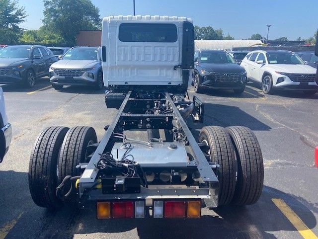 New 2024 Chevrolet Low Cab Forward 5500XD image 4