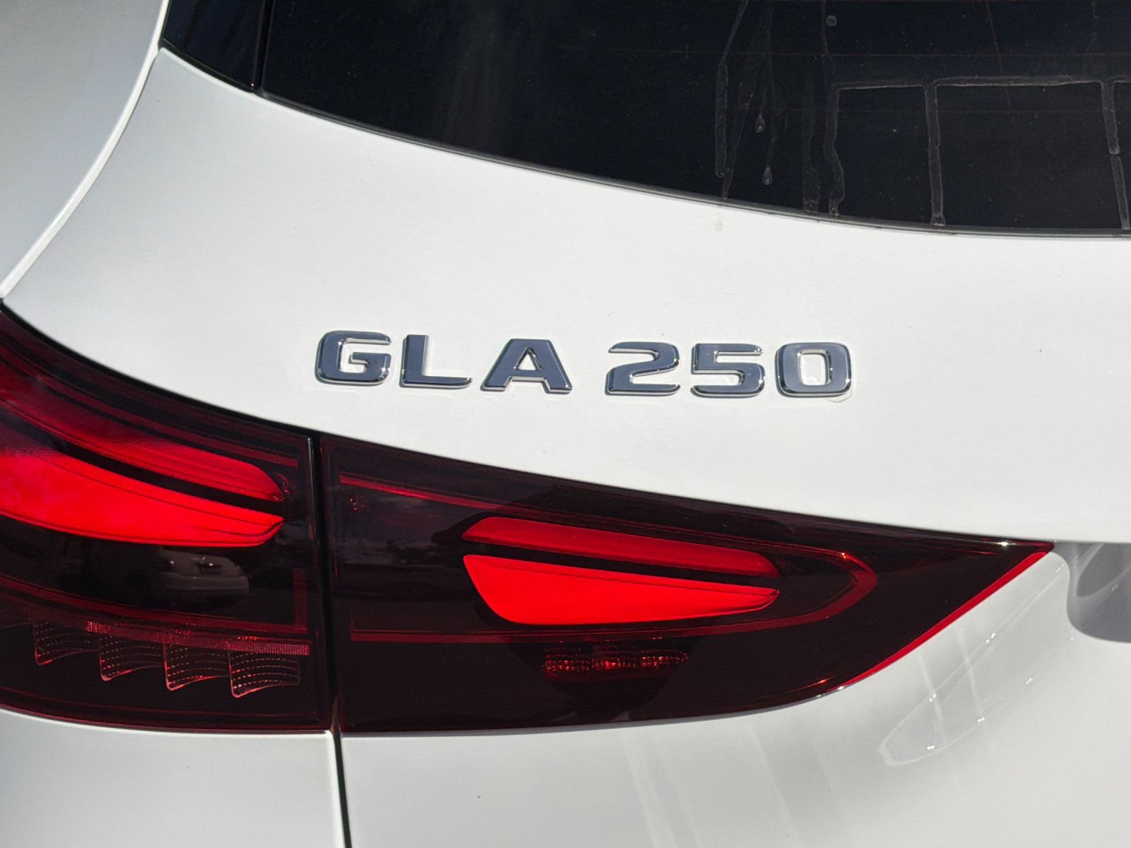 Certified 2025 Mercedes-Benz GLA 250 image 25