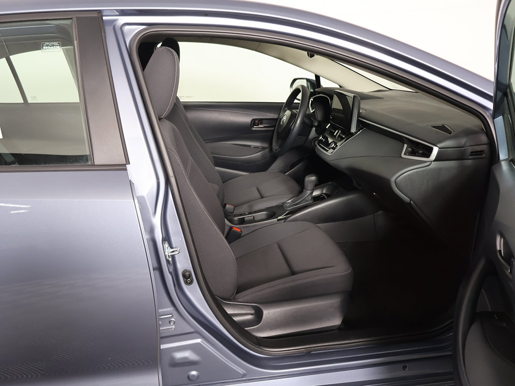 Used 2025 Toyota Corolla LE FWD image 27