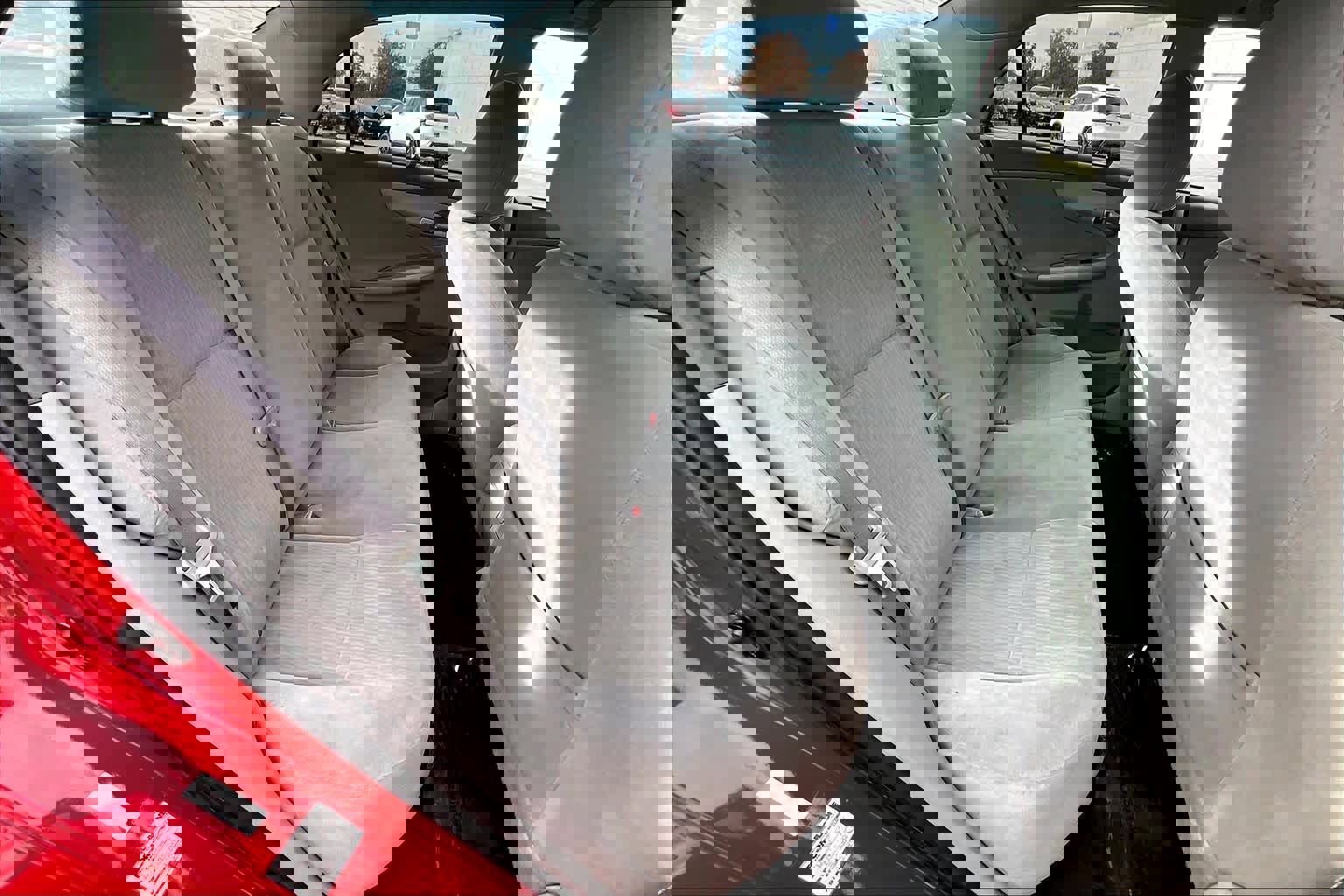 Used 2010 Toyota Corolla image 19