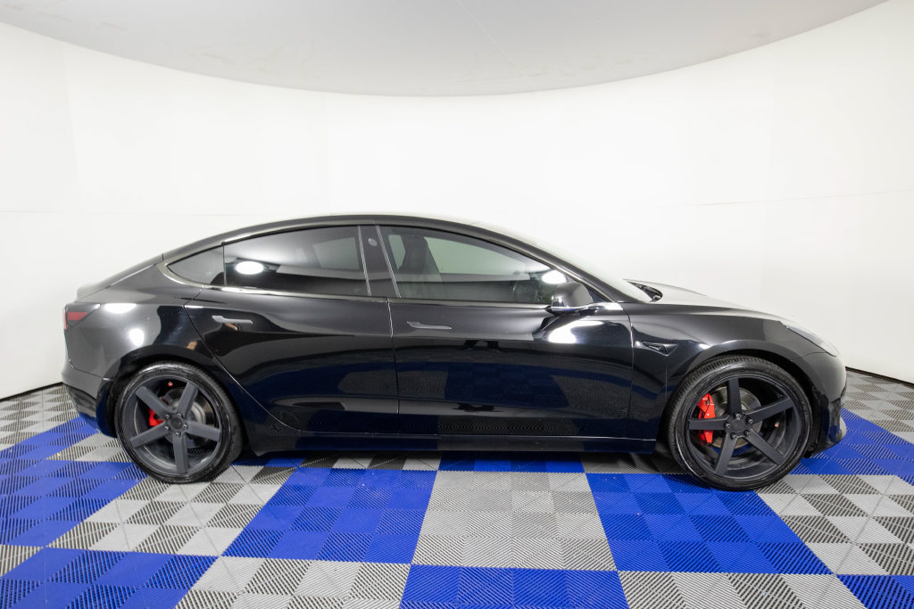 Used 2019 Tesla Model 3 Standard Range Plus RWD image 4