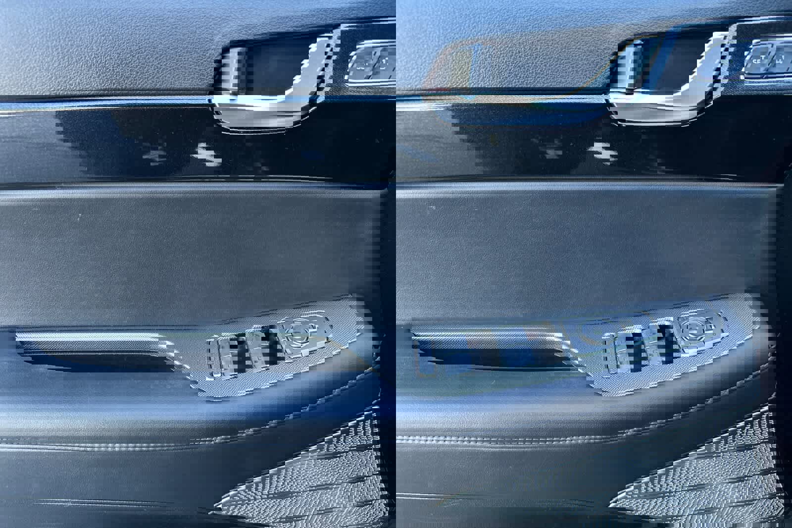 Used 2022 Hyundai Palisade Limited w/ Cargo Package image 12