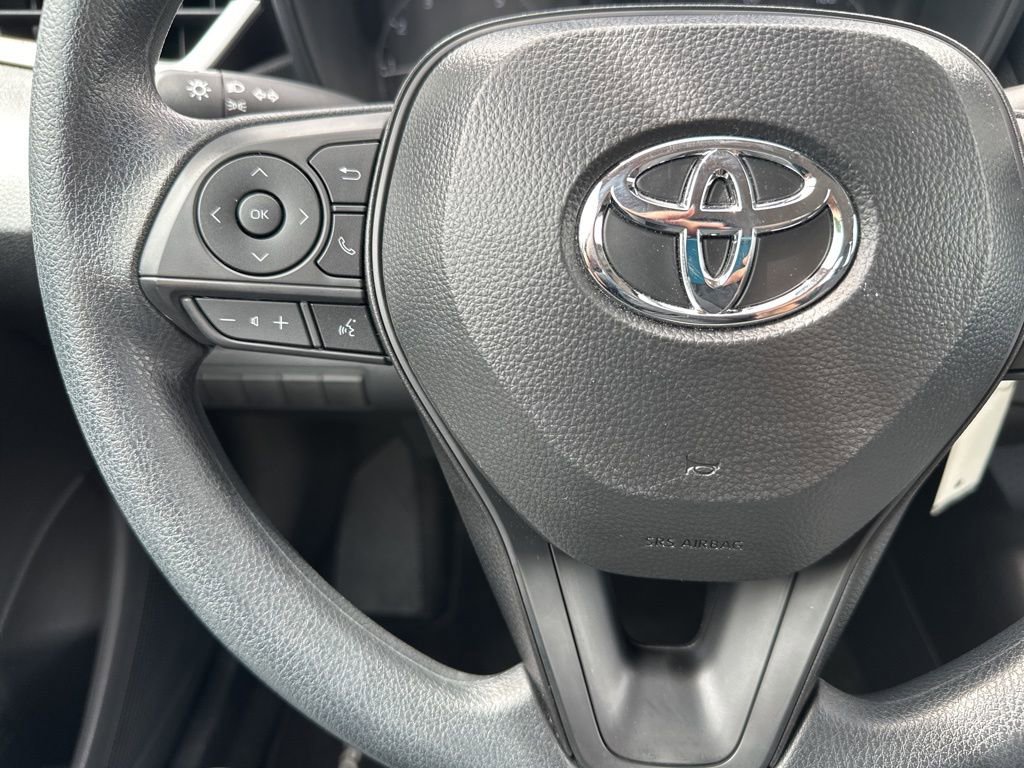 Certified 2025 Toyota Corolla LE FWD image 15