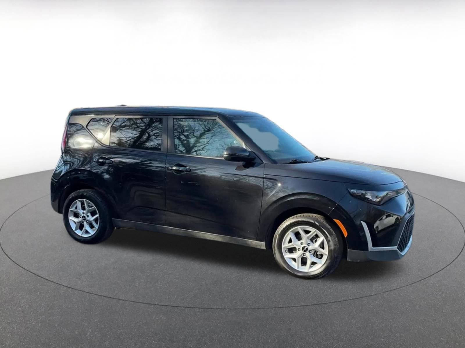 Used 2025 Kia Soul LX w/ LX Technology Package video 2