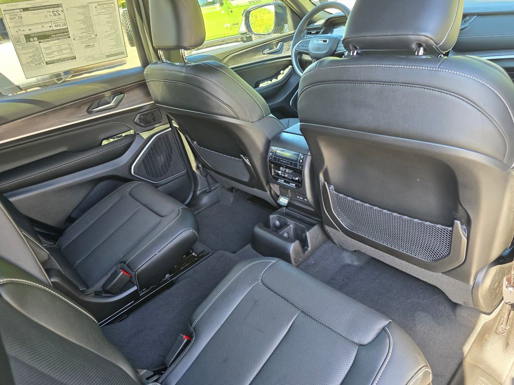 New 2026 Jeep Grand Cherokee L Limited AWD/4WD image 26