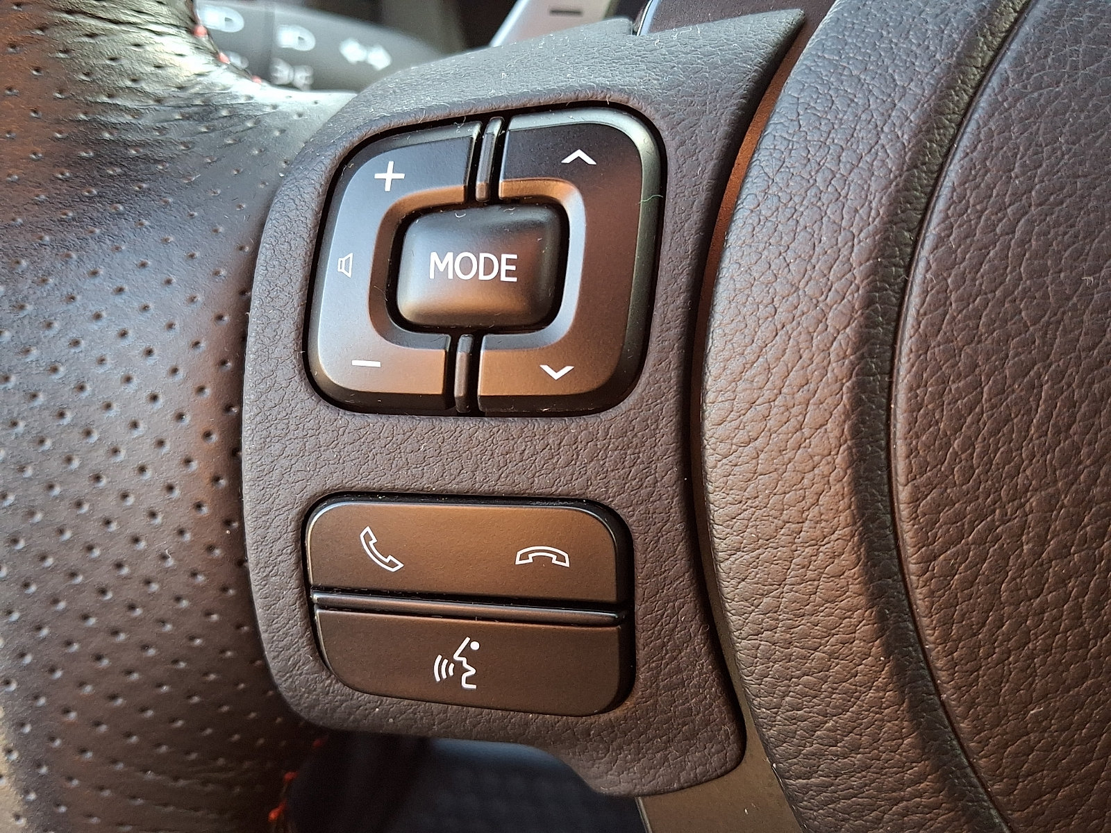 Certified 2023 Lexus IS 350 F Sport AWD/4WD image 22