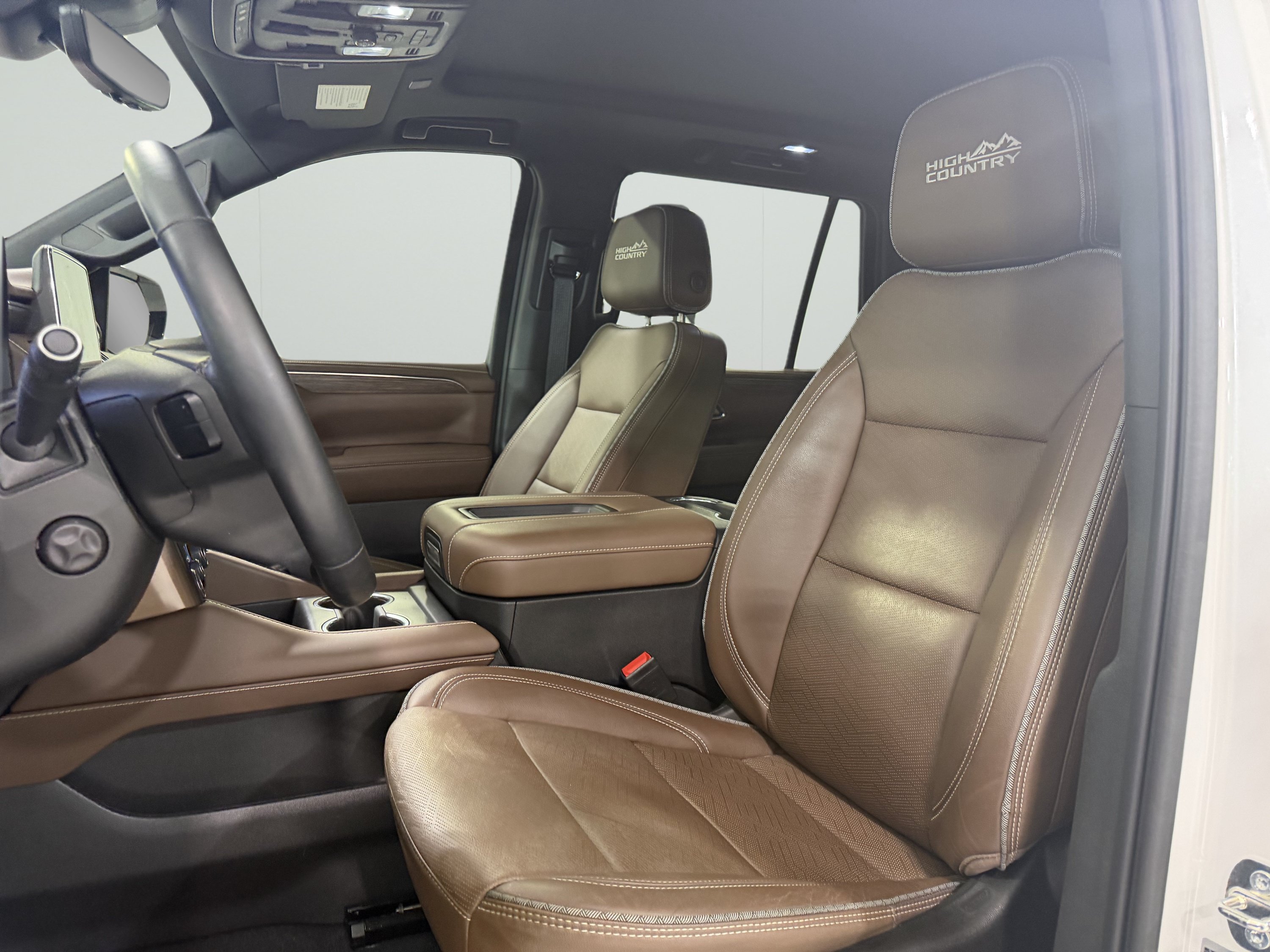 Used 2023 Chevrolet Tahoe High Country w/ LPO, Illumination Package AWD/4WD image 11