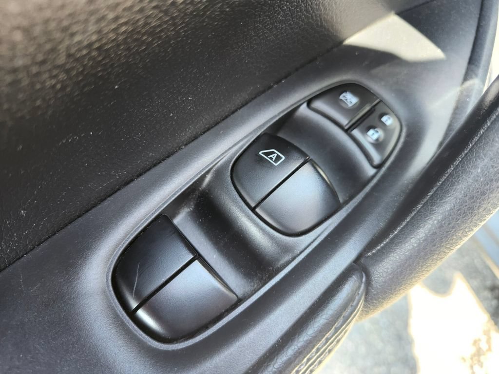 Used 2016 Nissan Rogue SL w/ SL Premium Package AWD/4WD image 17