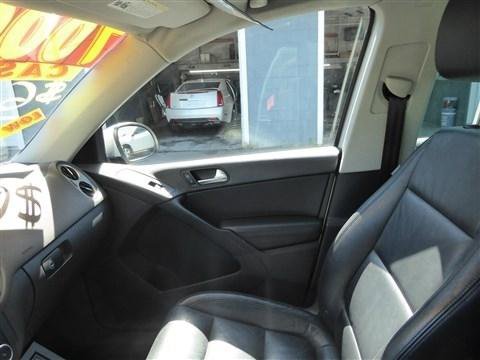 Used 2011 Volkswagen Tiguan S AWD/4WD image 17