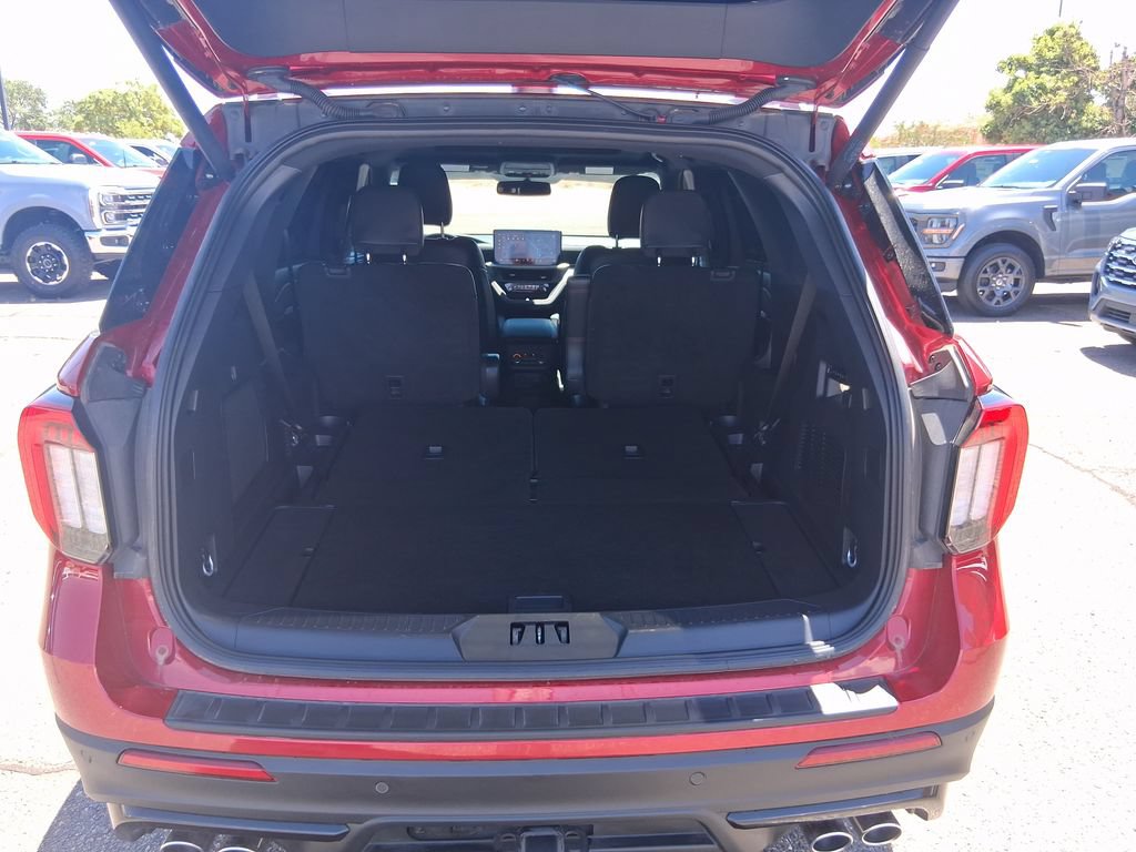 Used 2025 Ford Explorer ST w/ Sun And Sound Package AWD/4WD image 23