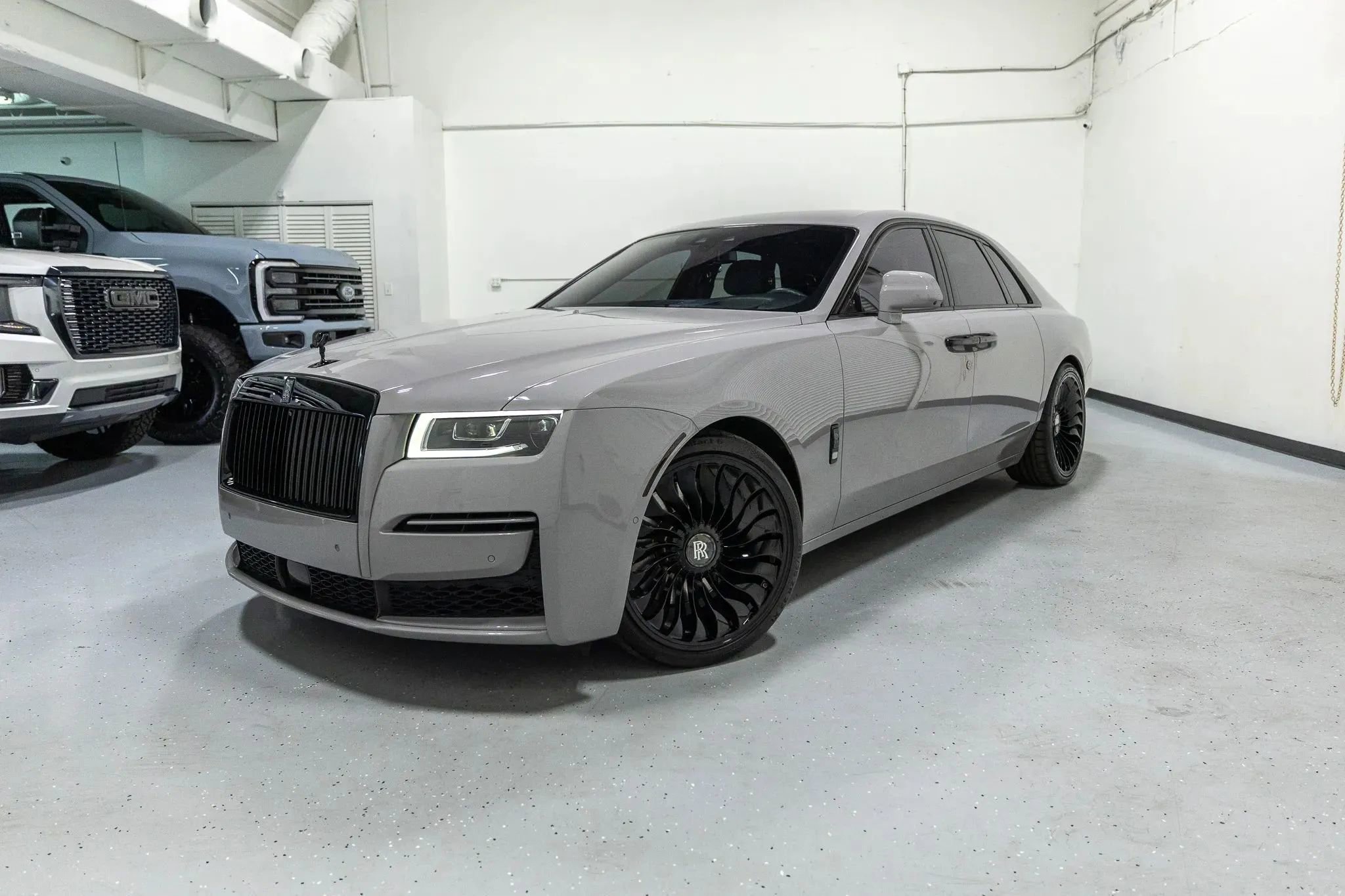 Used 2021 Rolls-Royce Ghost AWD/4WD image 2
