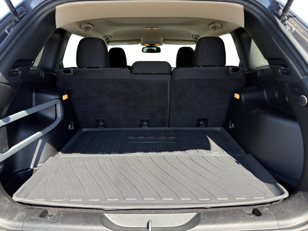 Used 2015 Jeep Cherokee Latitude FWD image 17