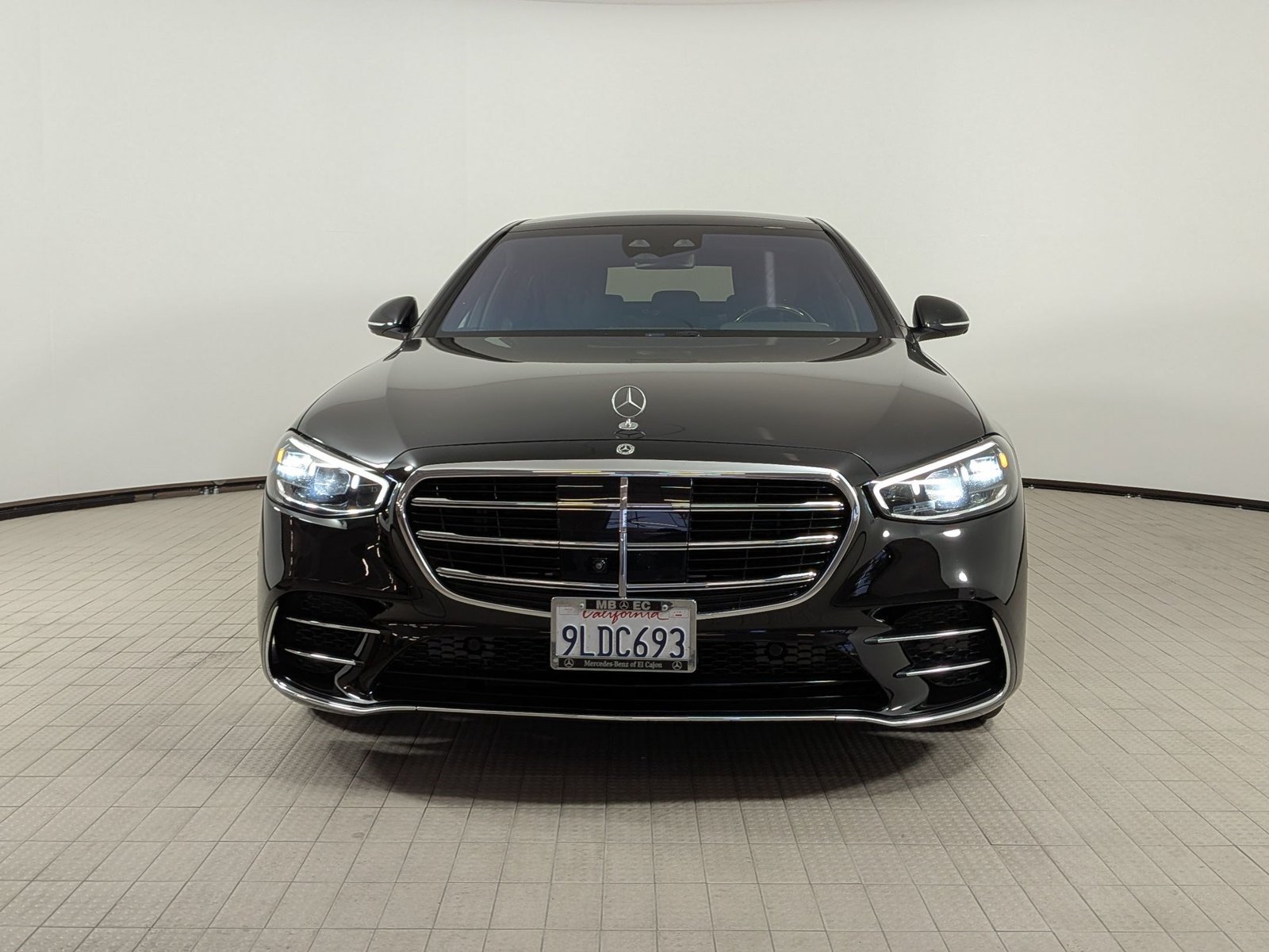 Used 2024 Mercedes-Benz S 580 4MATIC Sedan image 6