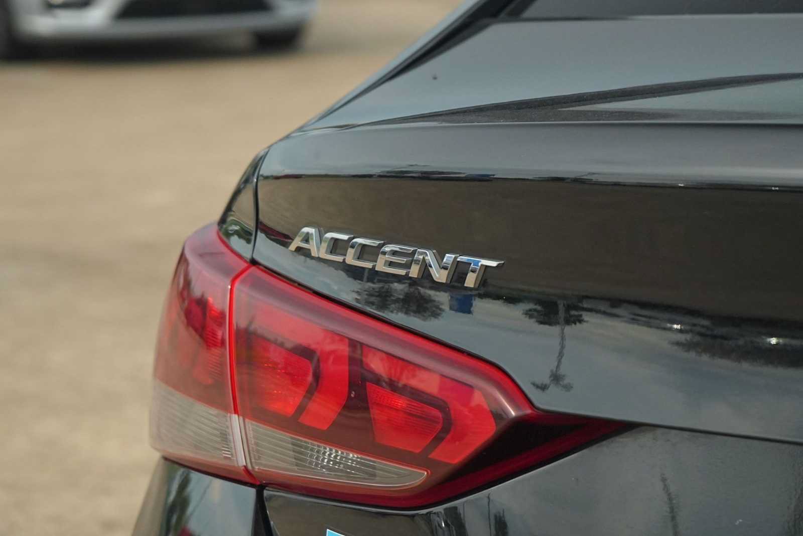 Used 2020 Hyundai Accent SE FWD image 8