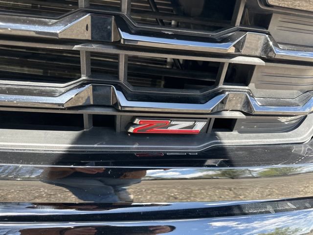 Used 2024 Chevrolet Silverado 1500 LT Trail Boss w/ Convenience Package II AWD/4WD image 11