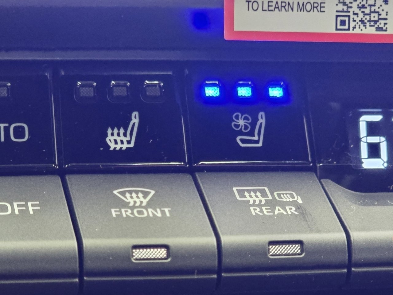 New 2026 Toyota Camry Hybrid image 9