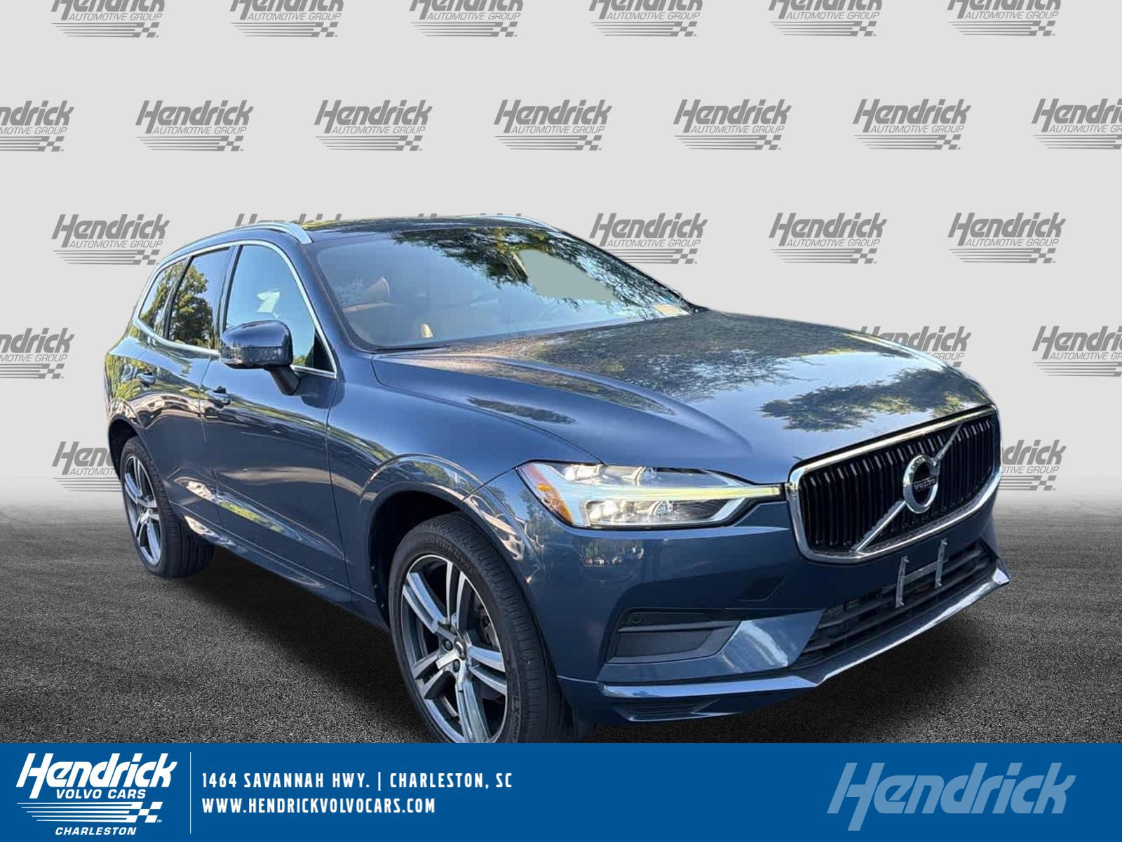 Used 2020 Volvo XC60 T5 Momentum AWD/4WD image 1