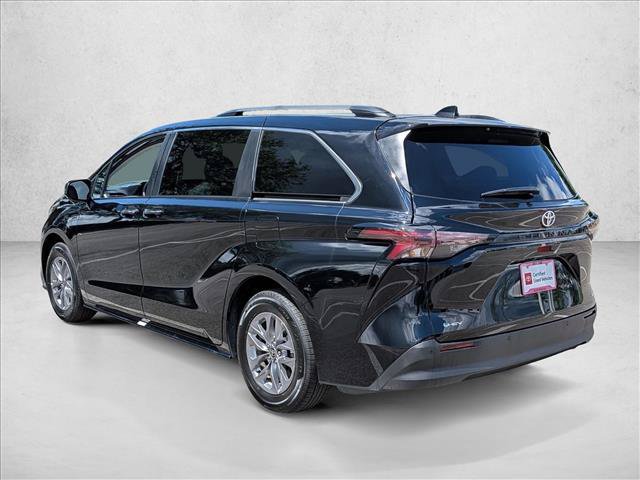 Certified 2026 Toyota Sienna XLE FWD image 8