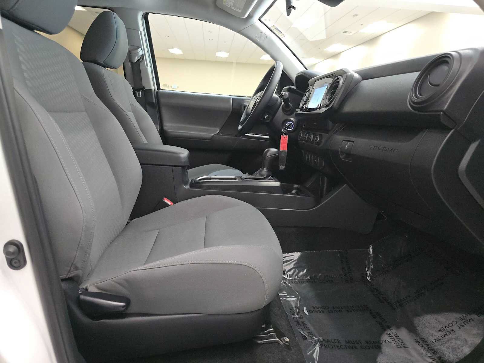 Used 2020 Toyota Tacoma SR AWD/4WD image 26