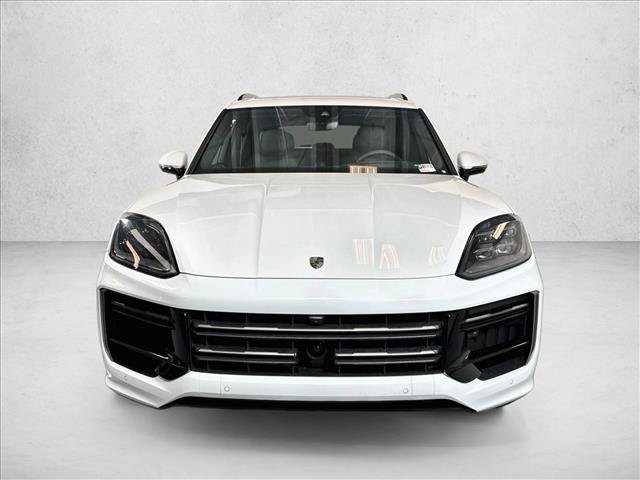 New 2026 Porsche Cayenne Turbo AWD/4WD image 6