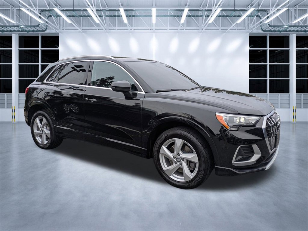 Used 2020 Audi Q3 2.0T Premium w/ Convenience Package image 1