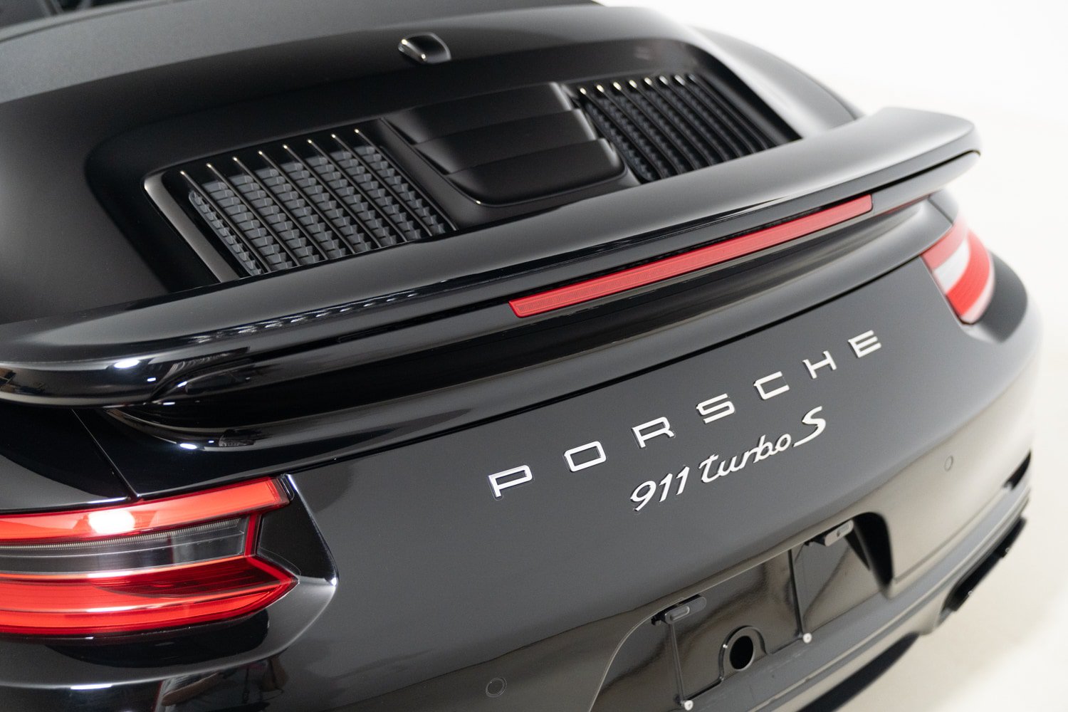 Used 2017 Porsche 911 Turbo S AWD/4WD image 54