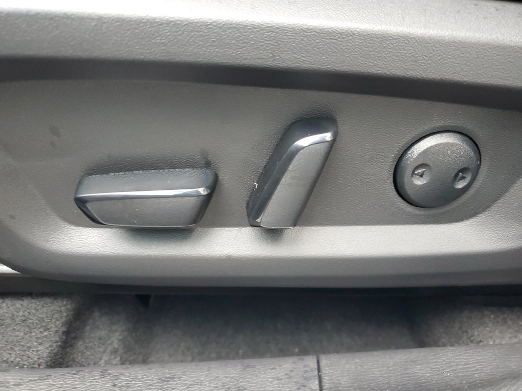 Used 2025 Mitsubishi Outlander SEL AWD/4WD image 16