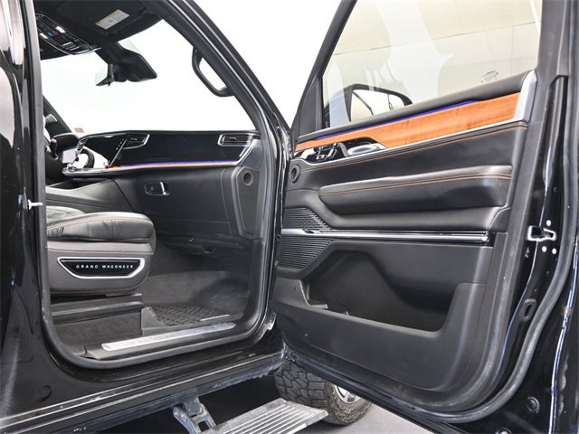 Used 2022 Jeep Grand Wagoneer Series III image 33