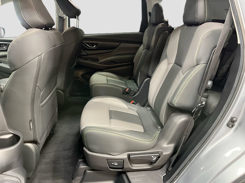 Used 2025 Subaru Ascent Onyx Edition AWD/4WD image 23