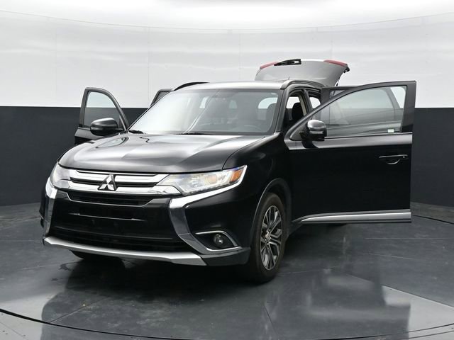 Used 2016 Mitsubishi Outlander AWD image 43