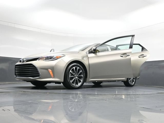 Used 2016 Toyota Avalon XLE Premium FWD image 43