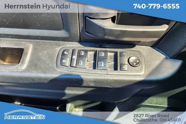 Used 2018 RAM 1500 Express RWD image 9