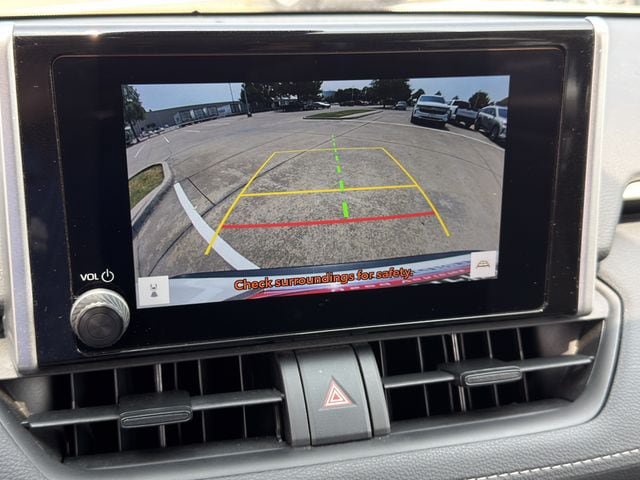 Certified 2025 Toyota RAV4 XLE FWD image 18