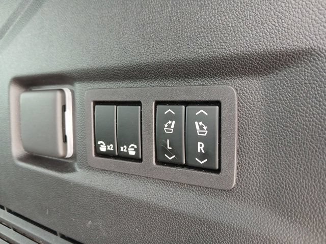 Certified 2024 GMC Yukon Denali w/ Advanced Technology Package AWD/4WD image 36