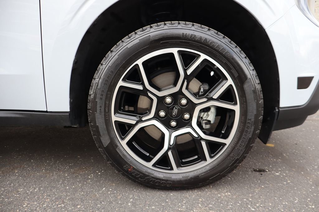 Used 2025 Ford Maverick Lariat image 11