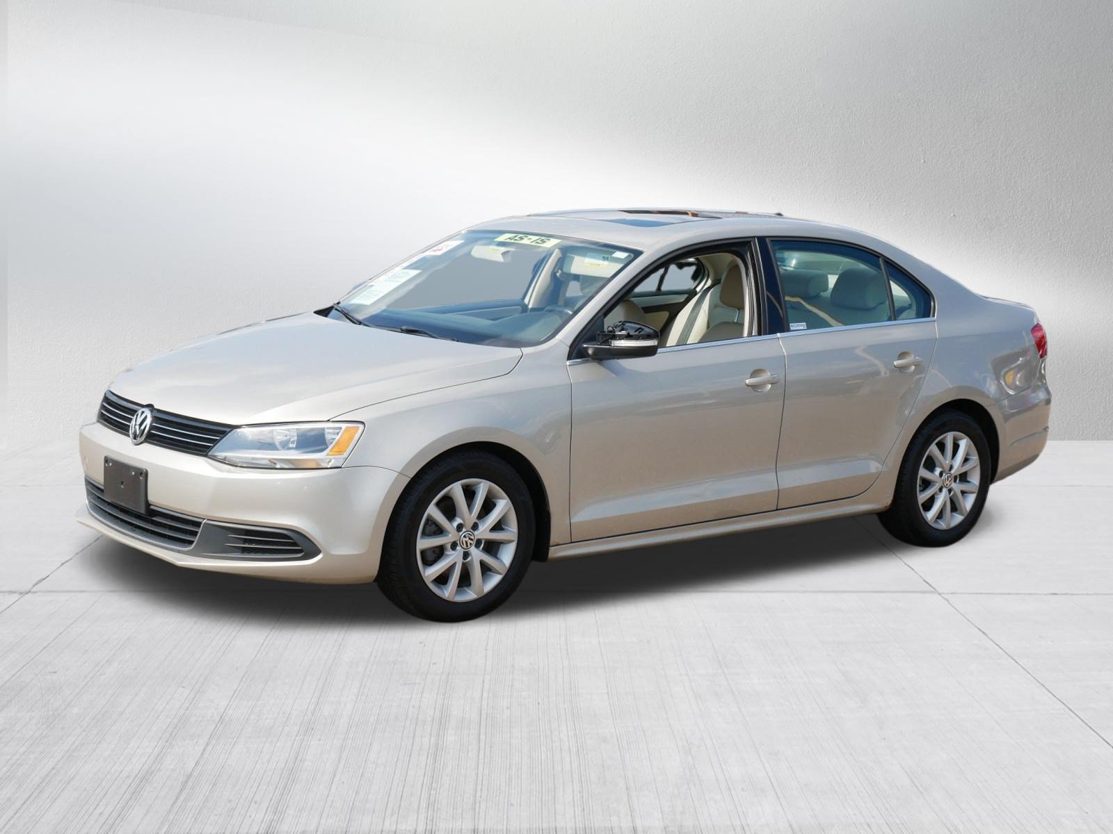 Used 2014 Volkswagen Jetta SE FWD image 3