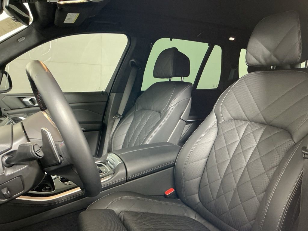 Used 2025 BMW X5 M60i w/ Executive Package AWD/4WD image 22