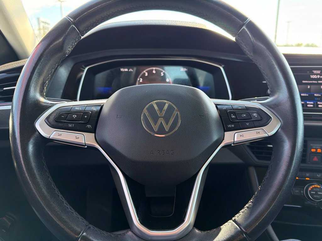 Used 2024 Volkswagen Jetta SE FWD image 15