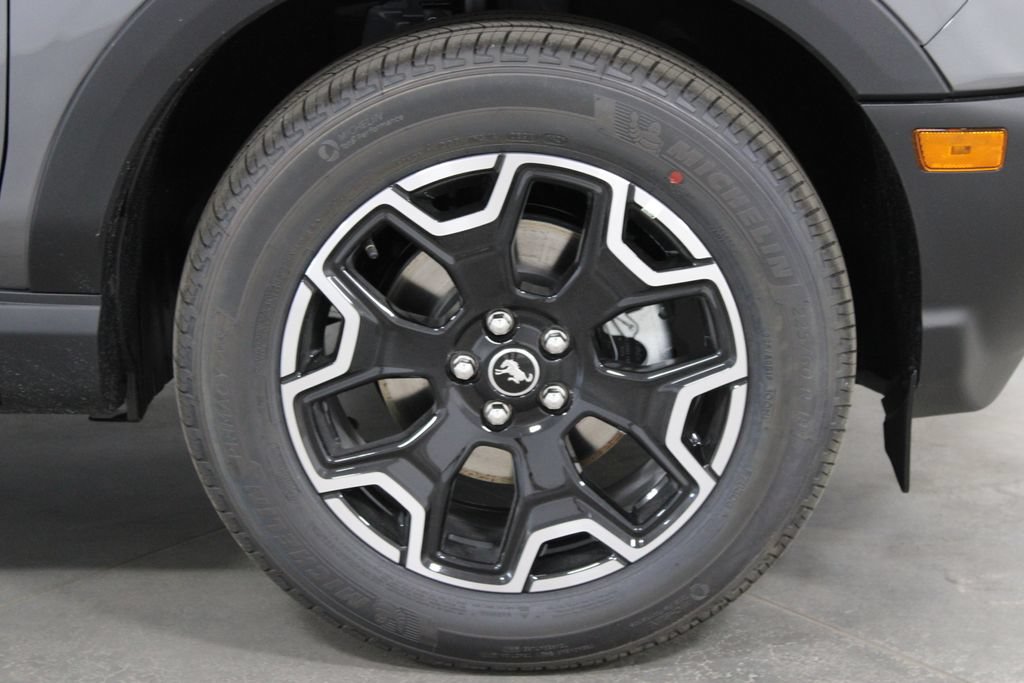 New 2026 Ford Bronco Sport Outer Banks AWD/4WD image 12