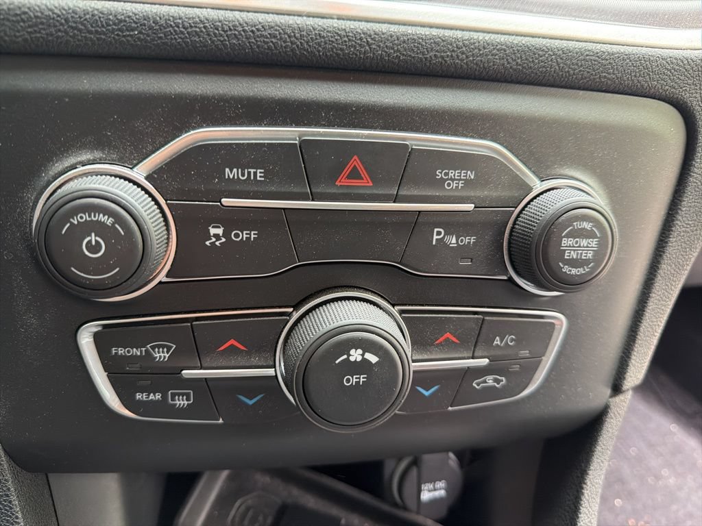 Used 2021 Dodge Charger SXT RWD image 16