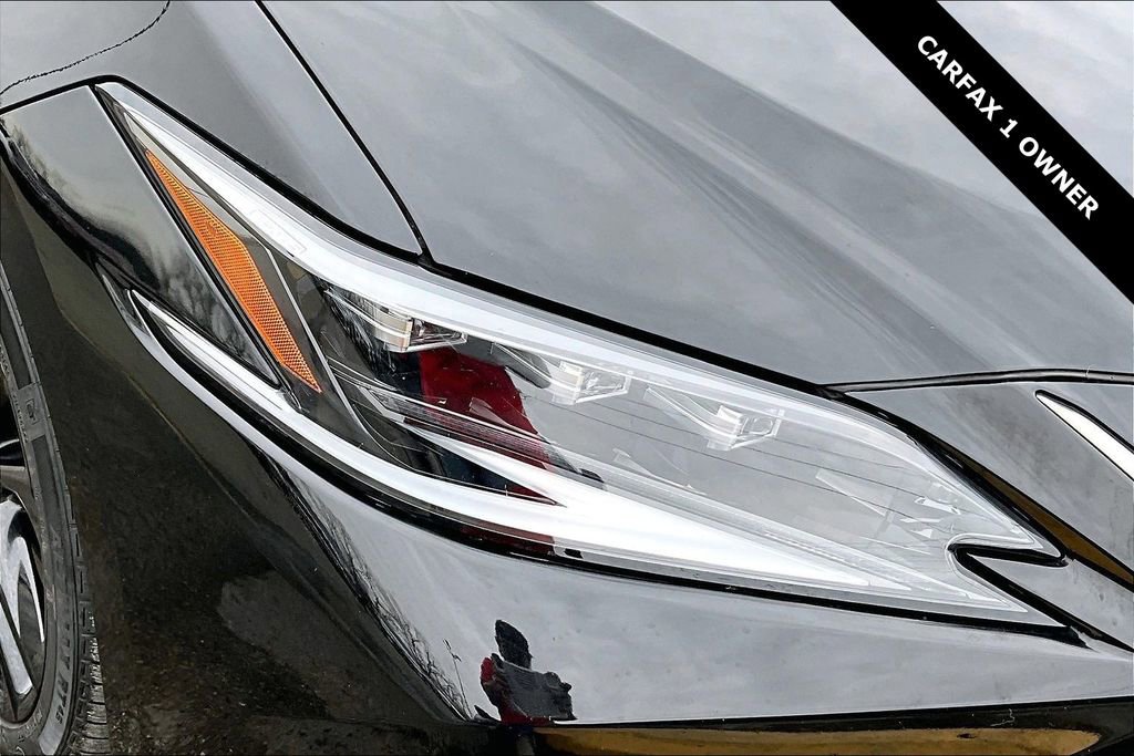Used 2023 Lexus ES 350 F Sport w/ Accessory Package (Z2) image 31