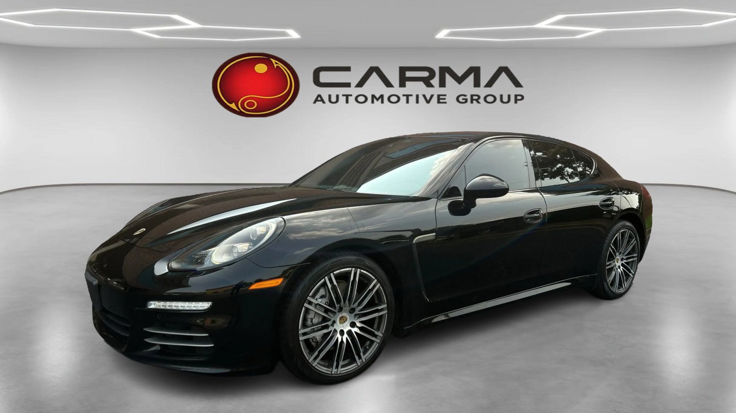 Used 2015 Porsche Panamera 4S image 1