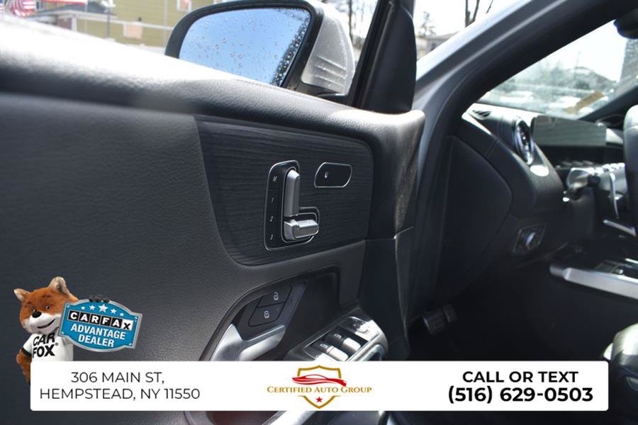 Used 2022 Mercedes-Benz GLB 35 AMG 4MATIC image 14