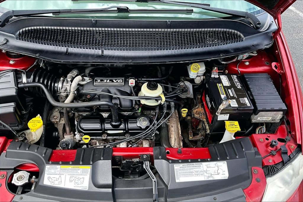 Used 2005 Chrysler Town & Country w/ Popular Equipment Group I FWD image 10