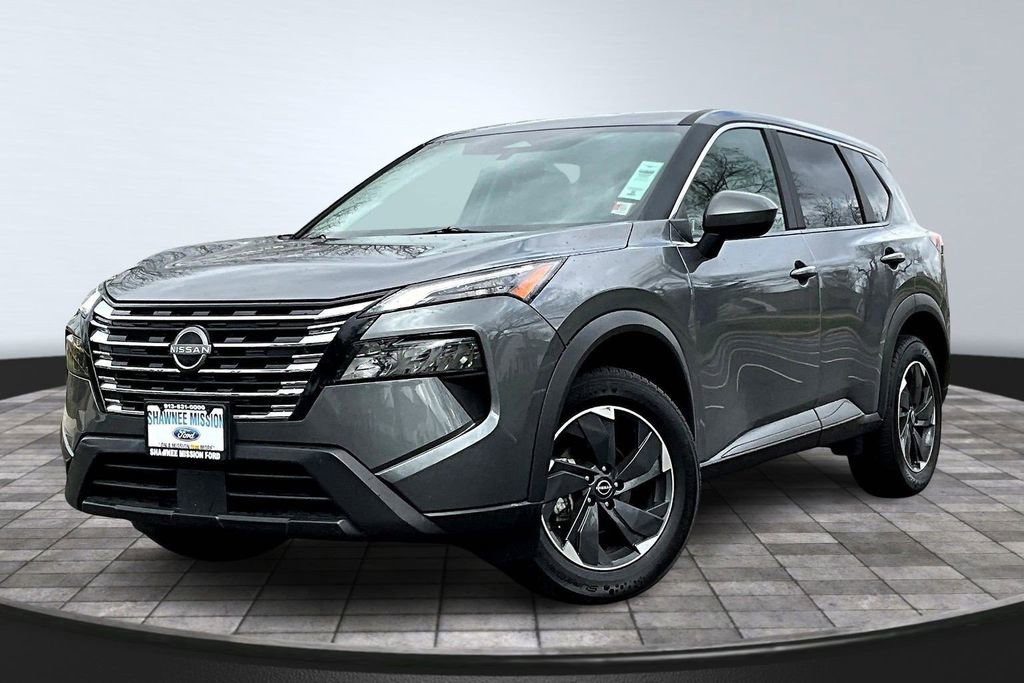 Used 2025 Nissan Rogue SV image 1