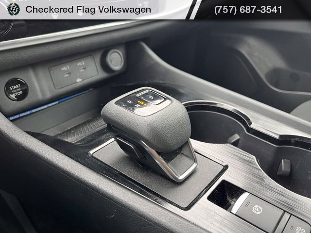 Used 2024 Nissan Rogue S AWD/4WD image 41
